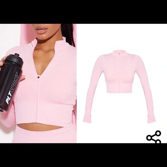 💕😍❤️MAKE AN OFFER! PRETTYLITTLETHING PINK ZIP UP CROP TOP😍💕 - Picture 2 of 5